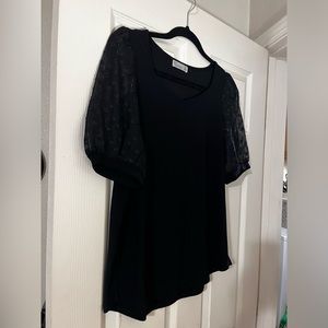 NWOT- Women’s cute top
